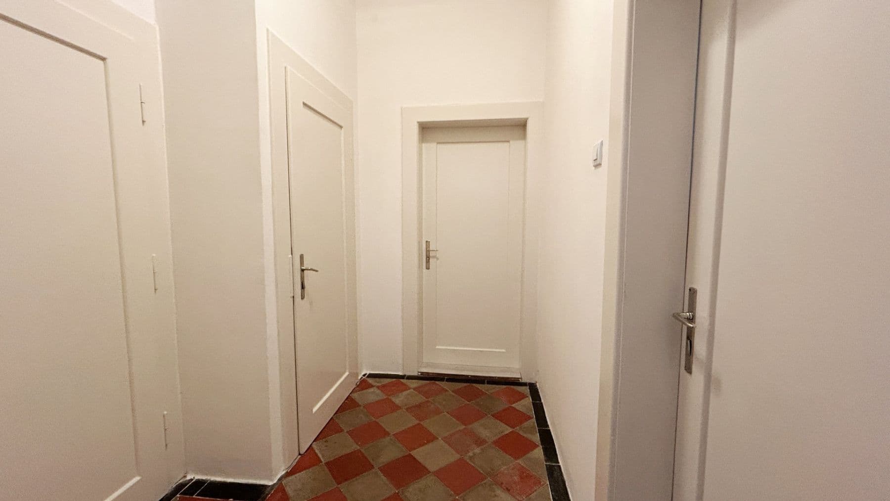 Prenájom bytu 2-izbový 60 m², Dr. Beneše, Poděbrady, Středočeský kraj Prenájom bytu 2-izbový 60 m², Dr. Beneše, Poděbrady, Středočeský kraj