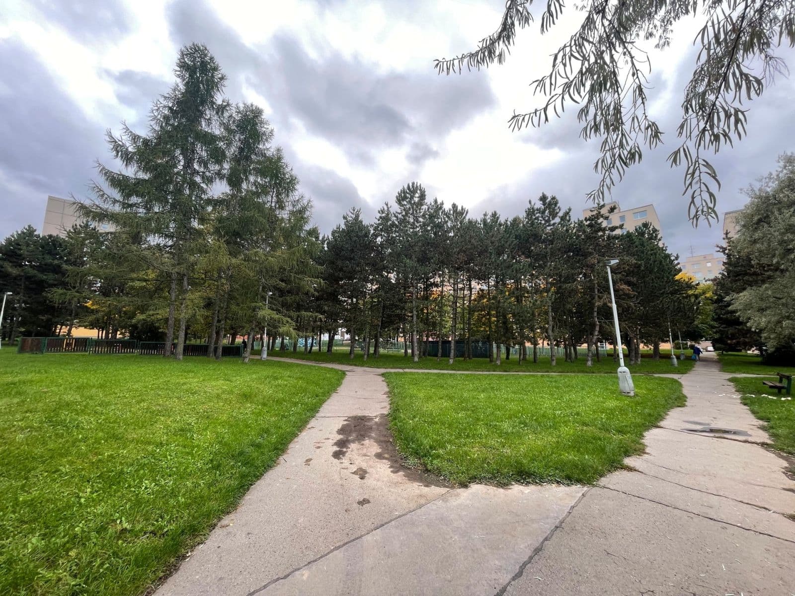 Prenájom bytu 3-izbový 76 m², Leopoldova, Praha, Praha Prenájom bytu 3-izbový 76 m², Leopoldova, Praha, Praha