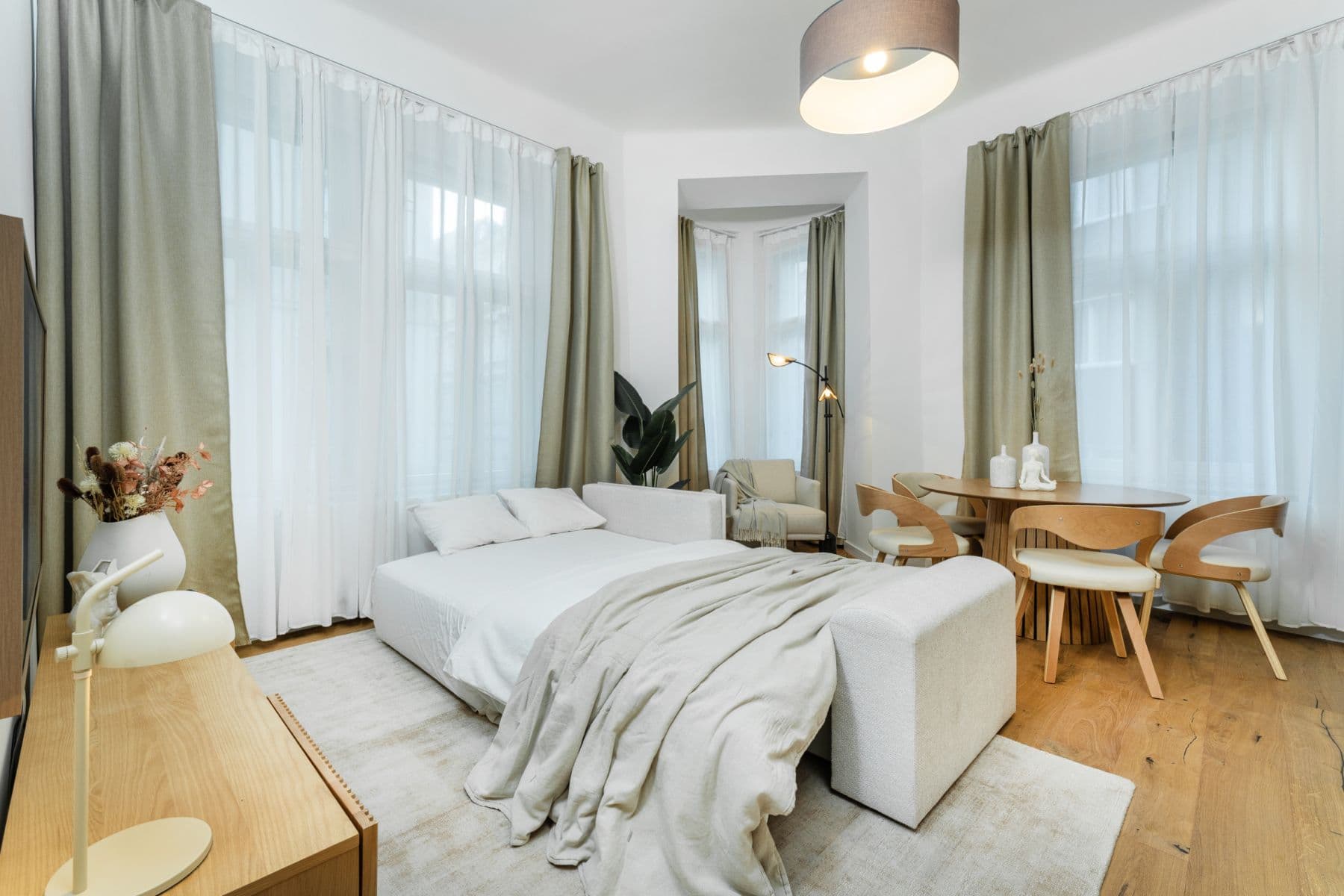 Prenájom bytu 75 m², Řeznická, Praha, Praha Prenájom bytu 75 m², Řeznická, Praha, Praha