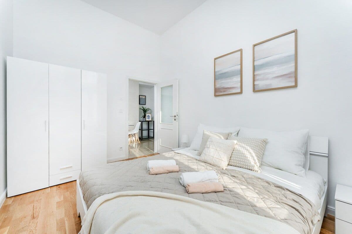 Prenájom bytu 40 m², Washingtonova, Praha, Praha Prenájom bytu 40 m², Washingtonova, Praha, Praha