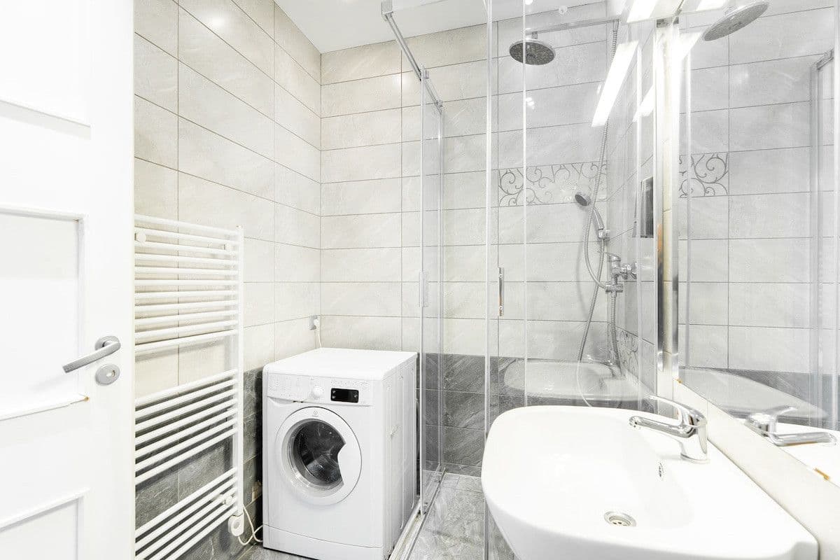 Prenájom bytu 75 m², Opletalova, Praha, Praha Prenájom bytu 75 m², Opletalova, Praha, Praha