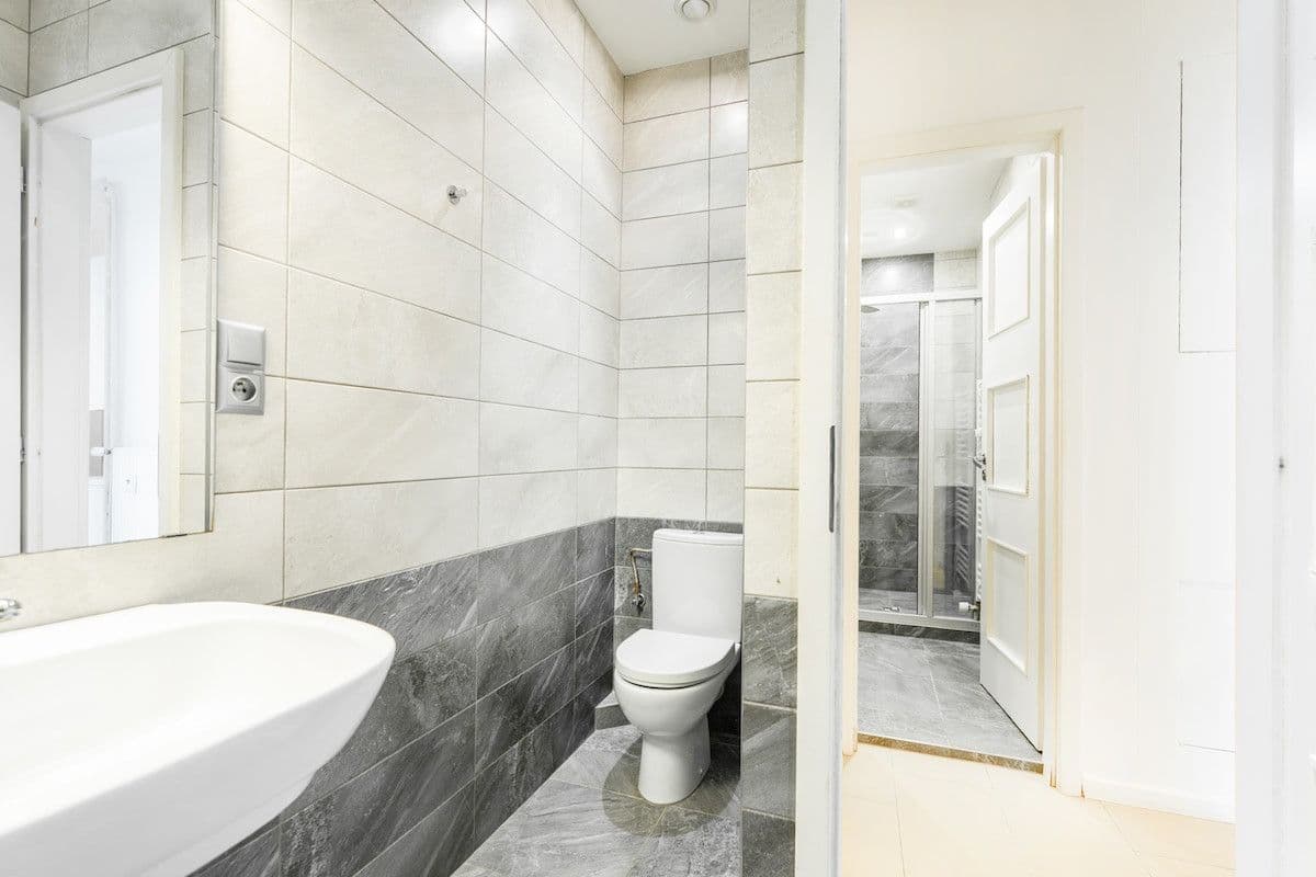 Prenájom bytu 75 m², Opletalova, Praha, Praha Prenájom bytu 75 m², Opletalova, Praha, Praha