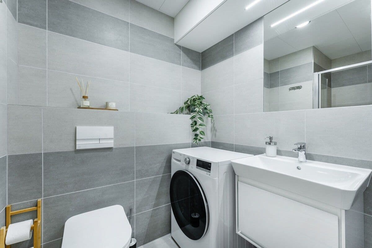 Prenájom bytu 45 m², Plzeňská, Praha, Praha Prenájom bytu 45 m², Plzeňská, Praha, Praha