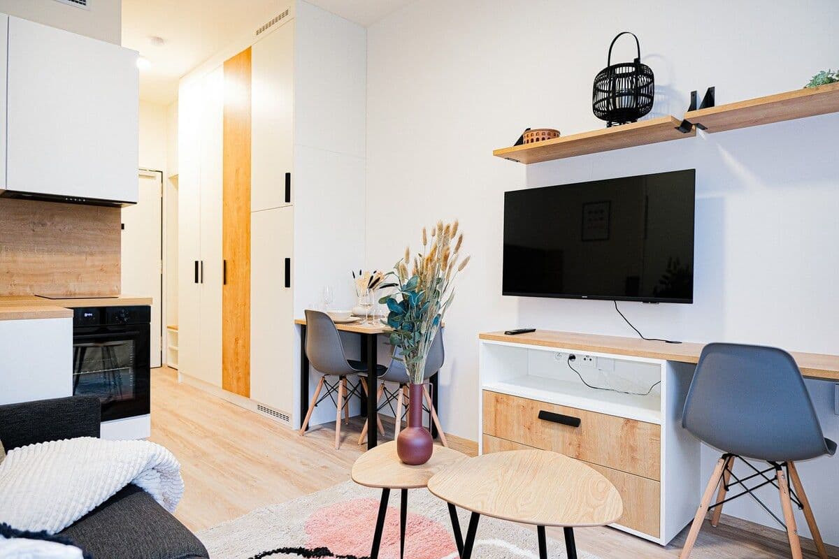 Prenájom bytu 20 m², Plzeňská, Praha, Praha Prenájom bytu 20 m², Plzeňská, Praha, Praha