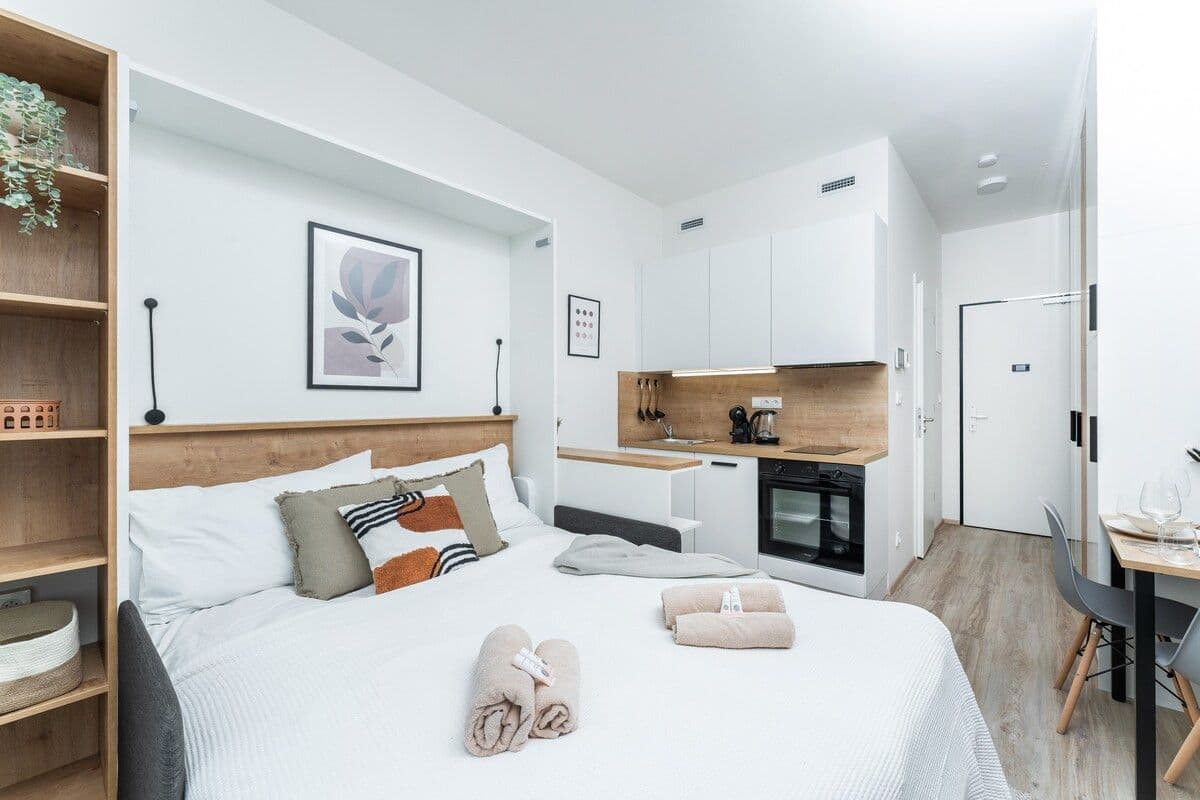 Prenájom bytu 20 m², Plzeňská, Praha, Praha Prenájom bytu 20 m², Plzeňská, Praha, Praha