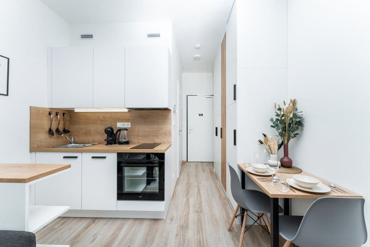 Prenájom bytu 20 m², Plzeňská, Praha, Praha Prenájom bytu 20 m², Plzeňská, Praha, Praha