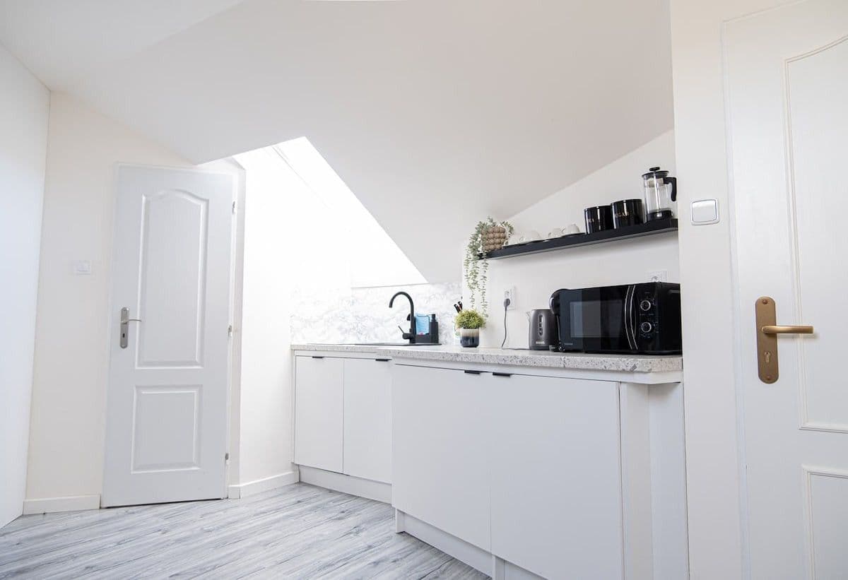 Prenájom bytu 38 m², Školská, Praha, Praha Prenájom bytu 38 m², Školská, Praha, Praha