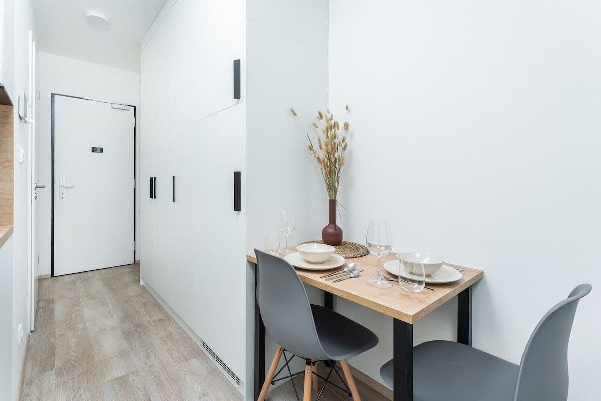 Prenájom bytu 20 m², Plzeňská, Praha, Praha Prenájom bytu 20 m², Plzeňská, Praha, Praha