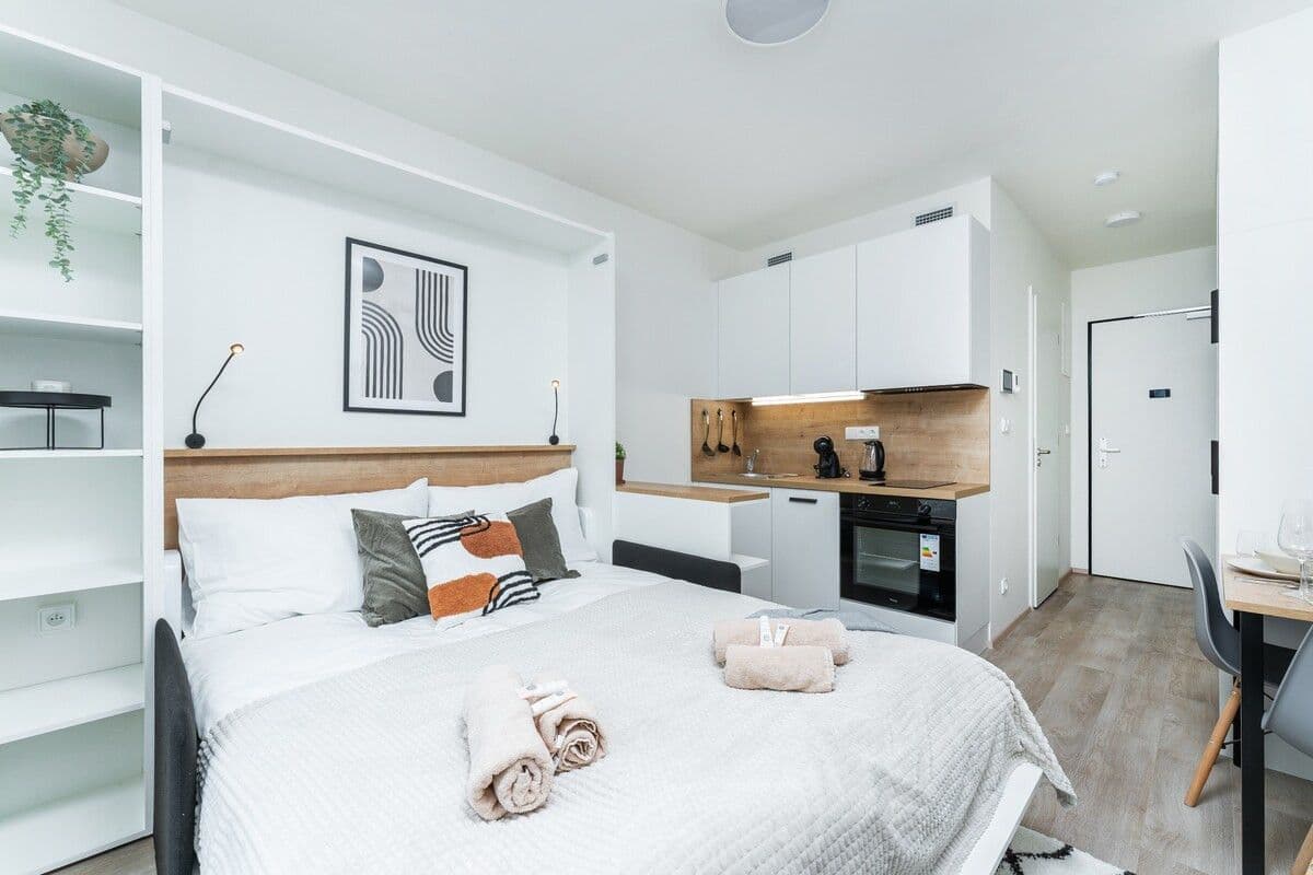 Prenájom bytu 20 m², Plzeňská, Praha, Praha Prenájom bytu 20 m², Plzeňská, Praha, Praha