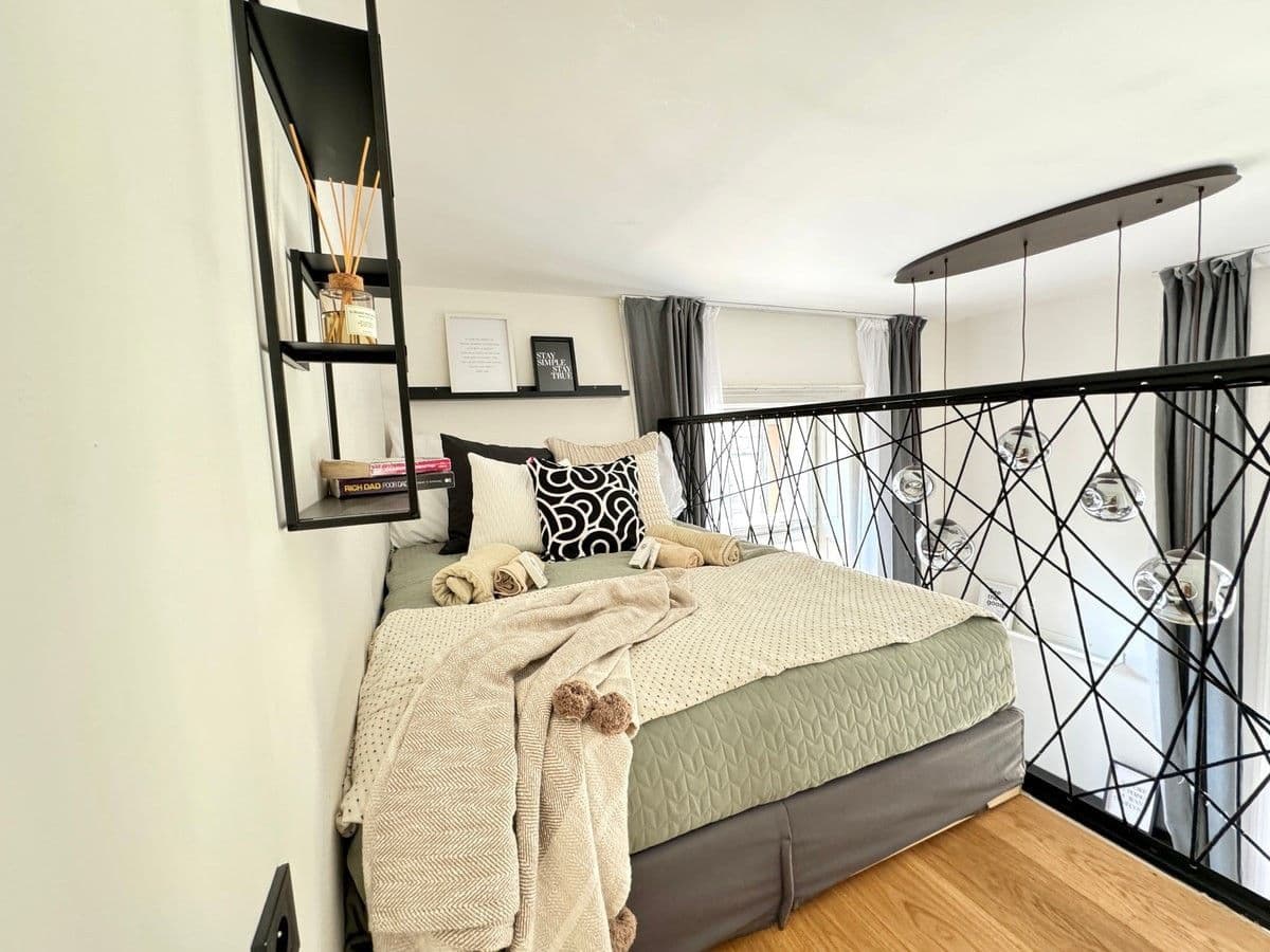 Prenájom bytu 50 m², Křemencova, Praha, Praha Prenájom bytu 50 m², Křemencova, Praha, Praha