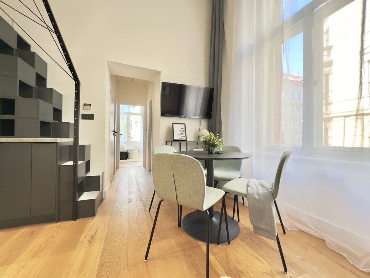 Prenájom bytu 50 m², Křemencova, Praha, Praha Prenájom bytu 50 m², Křemencova, Praha, Praha