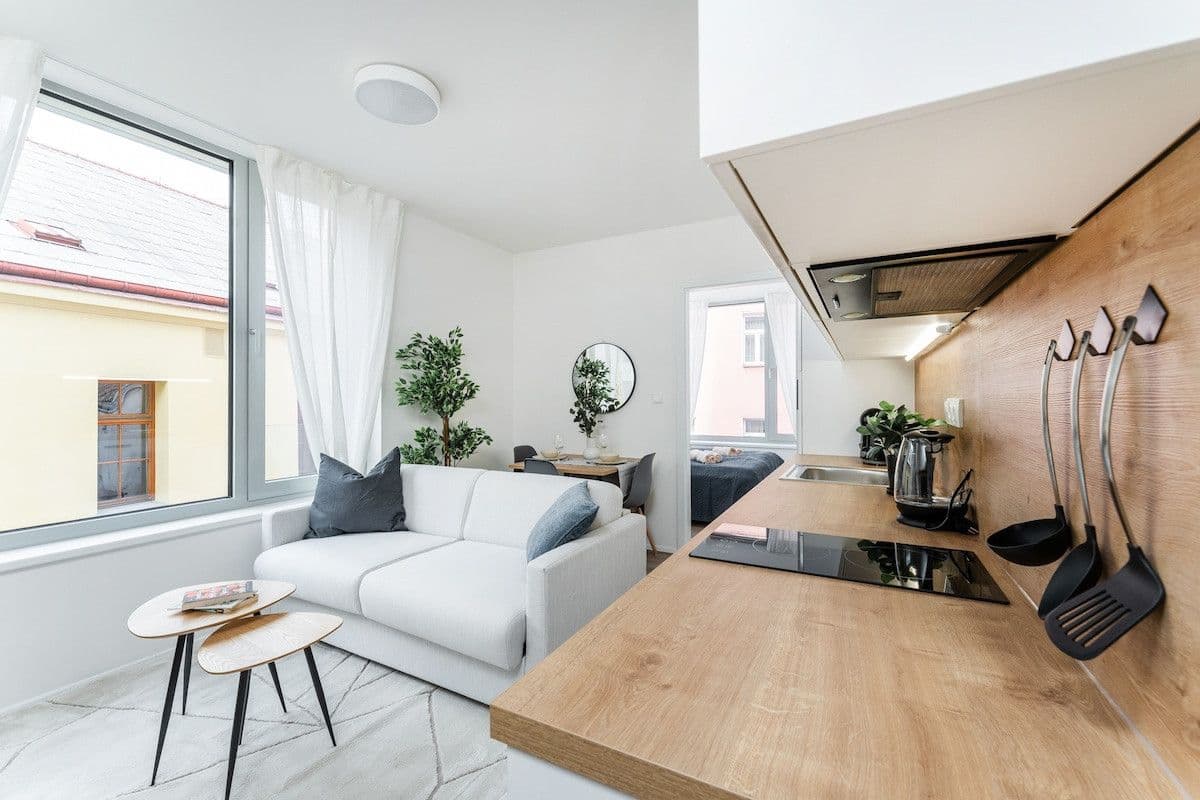 Prenájom bytu 35 m², Plzeňská, Praha, Praha Prenájom bytu 35 m², Plzeňská, Praha, Praha