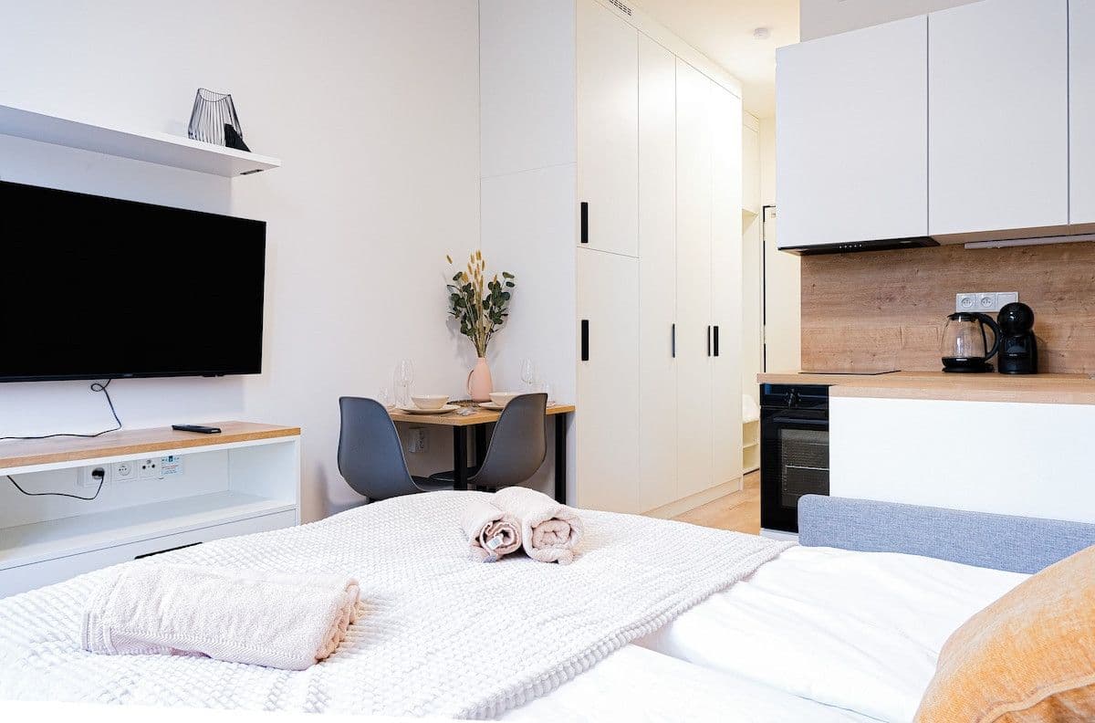 Prenájom bytu 23 m², Plzeňská, Praha, Praha Prenájom bytu 23 m², Plzeňská, Praha, Praha