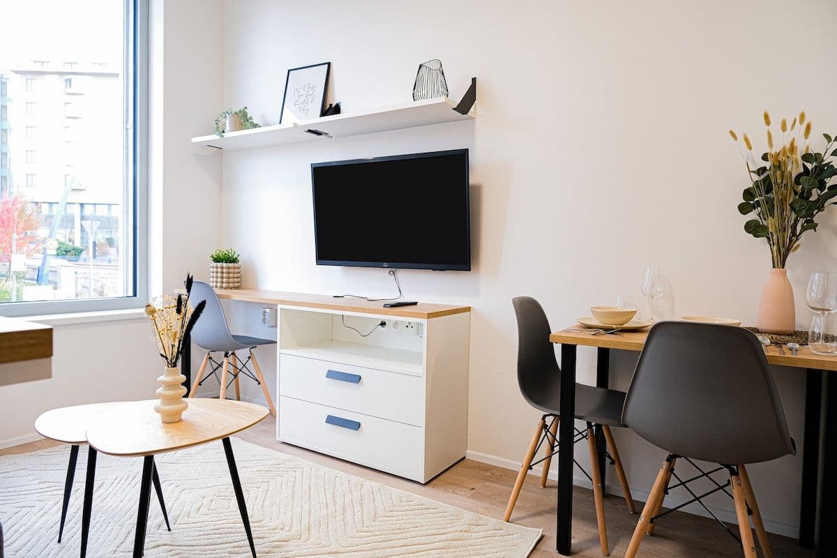 Prenájom bytu 23 m², Plzeňská, Praha, Praha Prenájom bytu 23 m², Plzeňská, Praha, Praha
