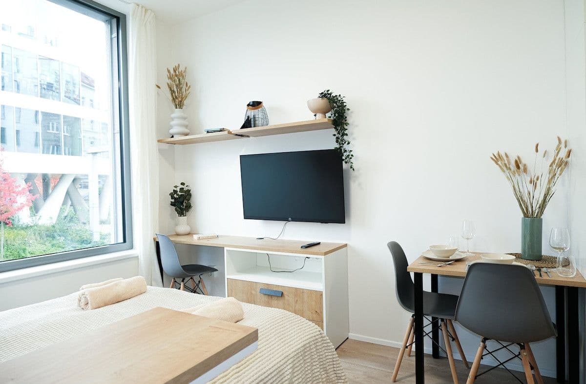 Prenájom bytu 20 m², Plzeňská, Praha, Praha Prenájom bytu 20 m², Plzeňská, Praha, Praha