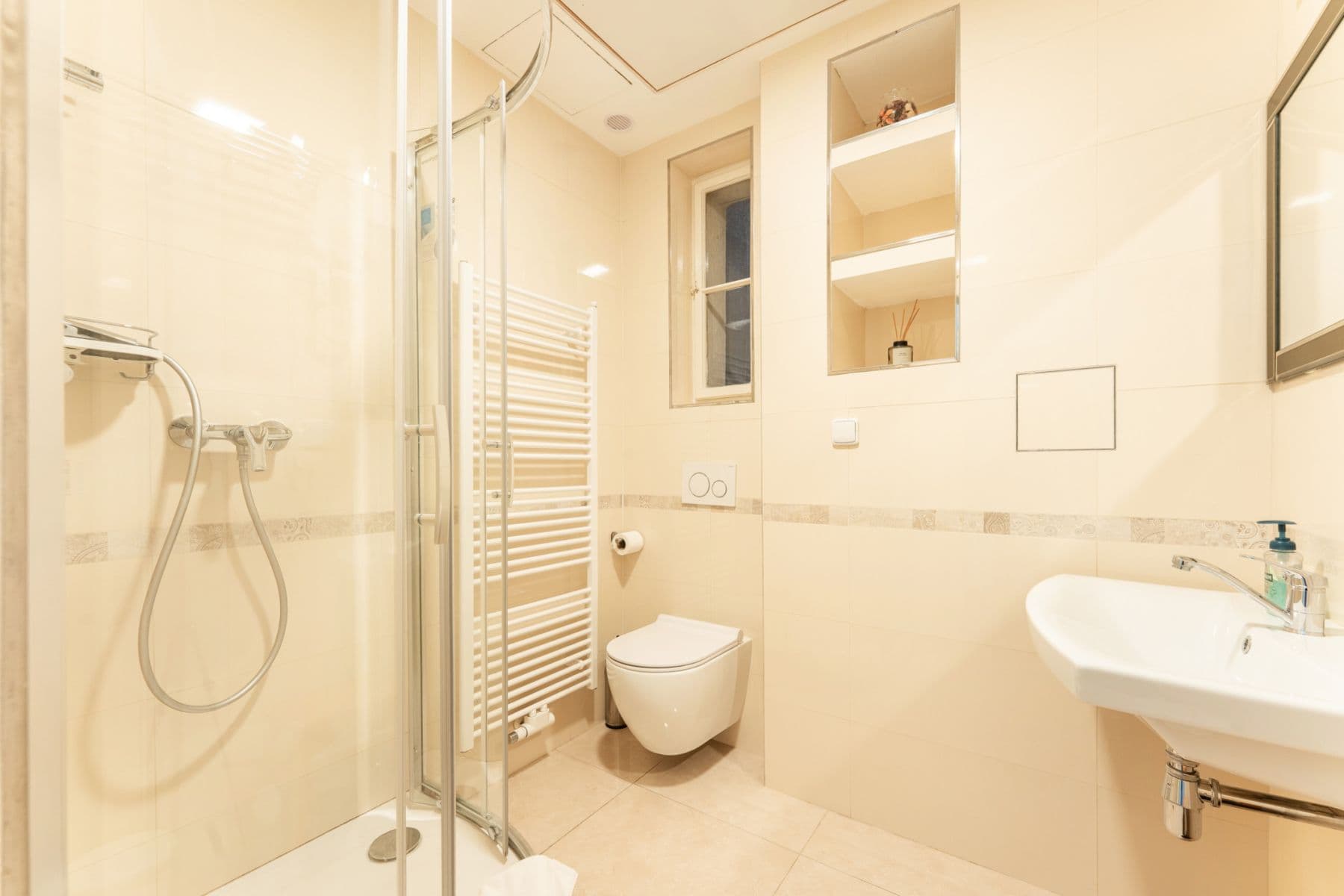 Prenájom bytu 70 m², Vinohradská, Praha, Praha Prenájom bytu 70 m², Vinohradská, Praha, Praha