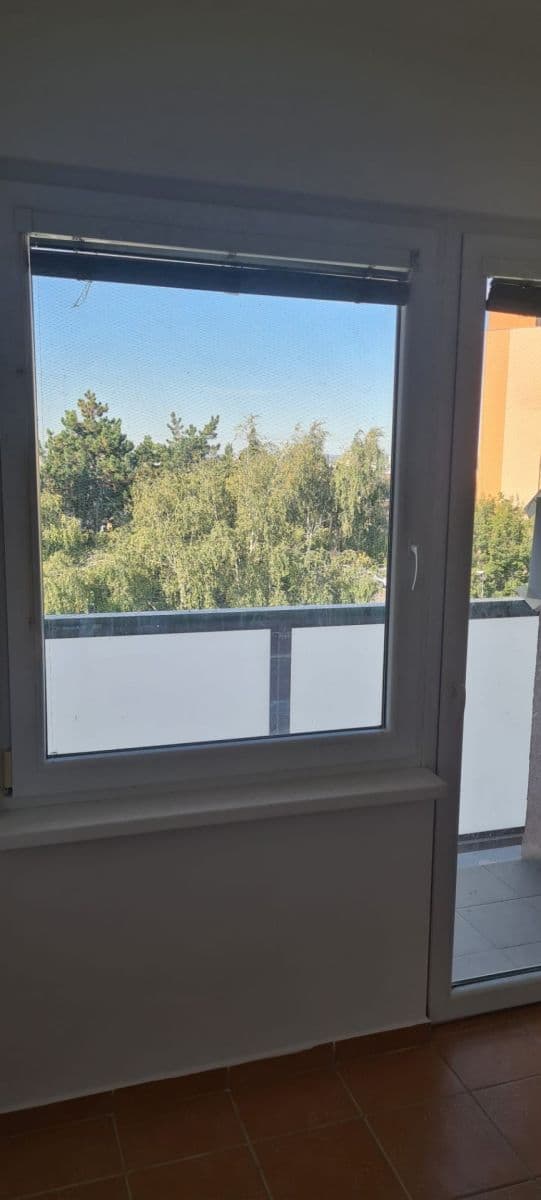 Prenájom bytu 2-izbový 65 m², Hlboká, Levice, Nitriansky kraj Prenájom bytu 2-izbový 65 m², Hlboká, Levice, Nitriansky kraj