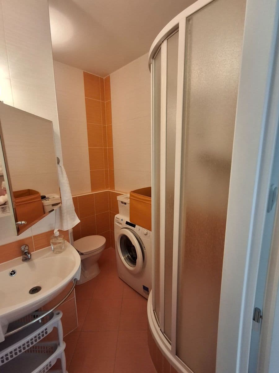 Predaj bytu 1-izbový 35 m², Bukovecká, Praha, Praha Predaj bytu 1-izbový 35 m², Bukovecká, Praha, Praha