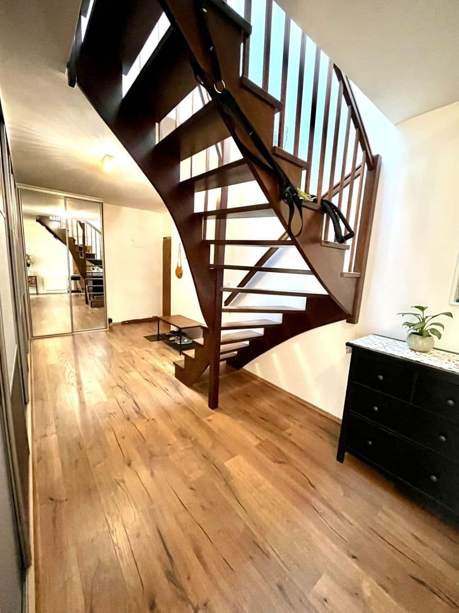 Predaj bytu 3-izbový 136 m², Andrštova, Praha, Praha Predaj bytu 3-izbový 136 m², Andrštova, Praha, Praha