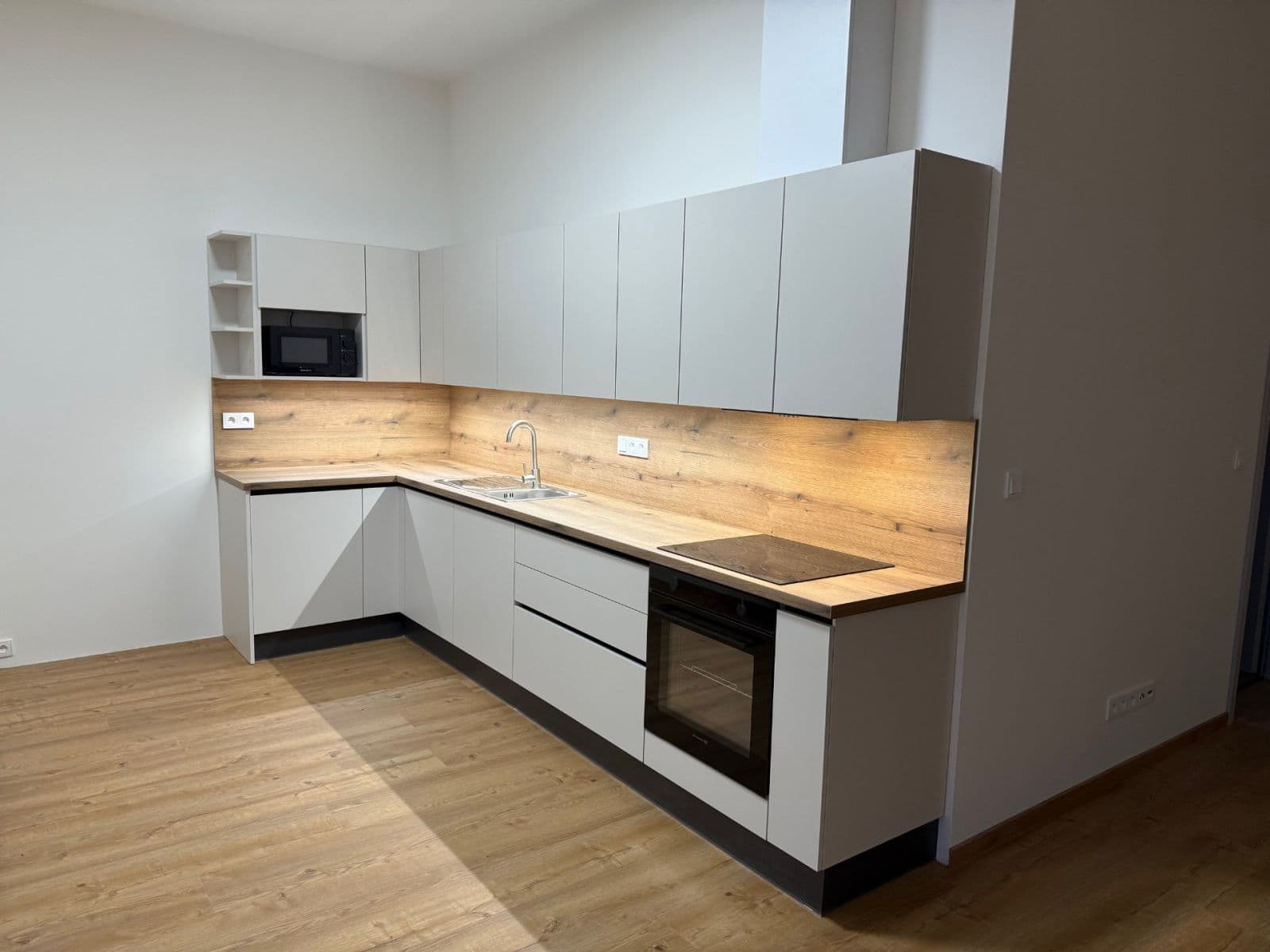 Prenájom bytu 2-izbový 44 m², Na Skále, Čáslav, Středočeský kraj Prenájom bytu 2-izbový 44 m², Na Skále, Čáslav, Středočeský kraj