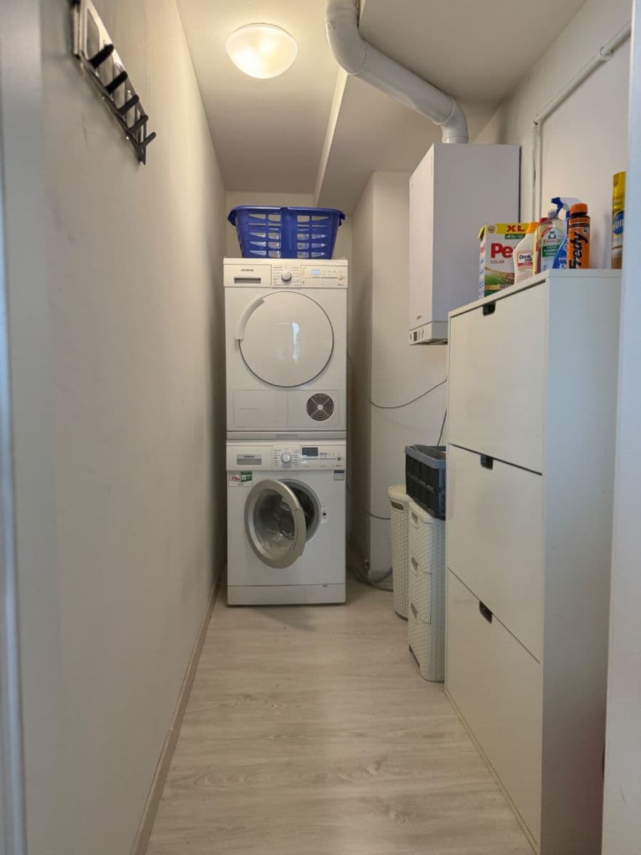 Predaj bytu 90 m², Osadní, Praha, Praha Predaj bytu 90 m², Osadní, Praha, Praha