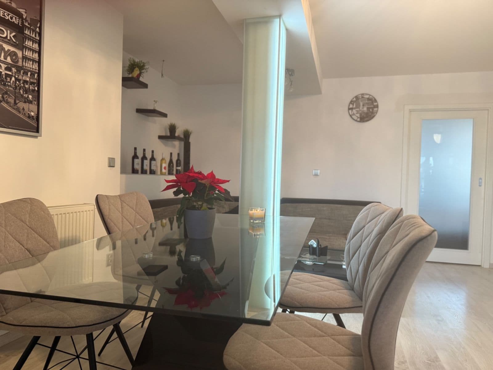 Predaj bytu 90 m², Osadní, Praha, Praha Predaj bytu 90 m², Osadní, Praha, Praha