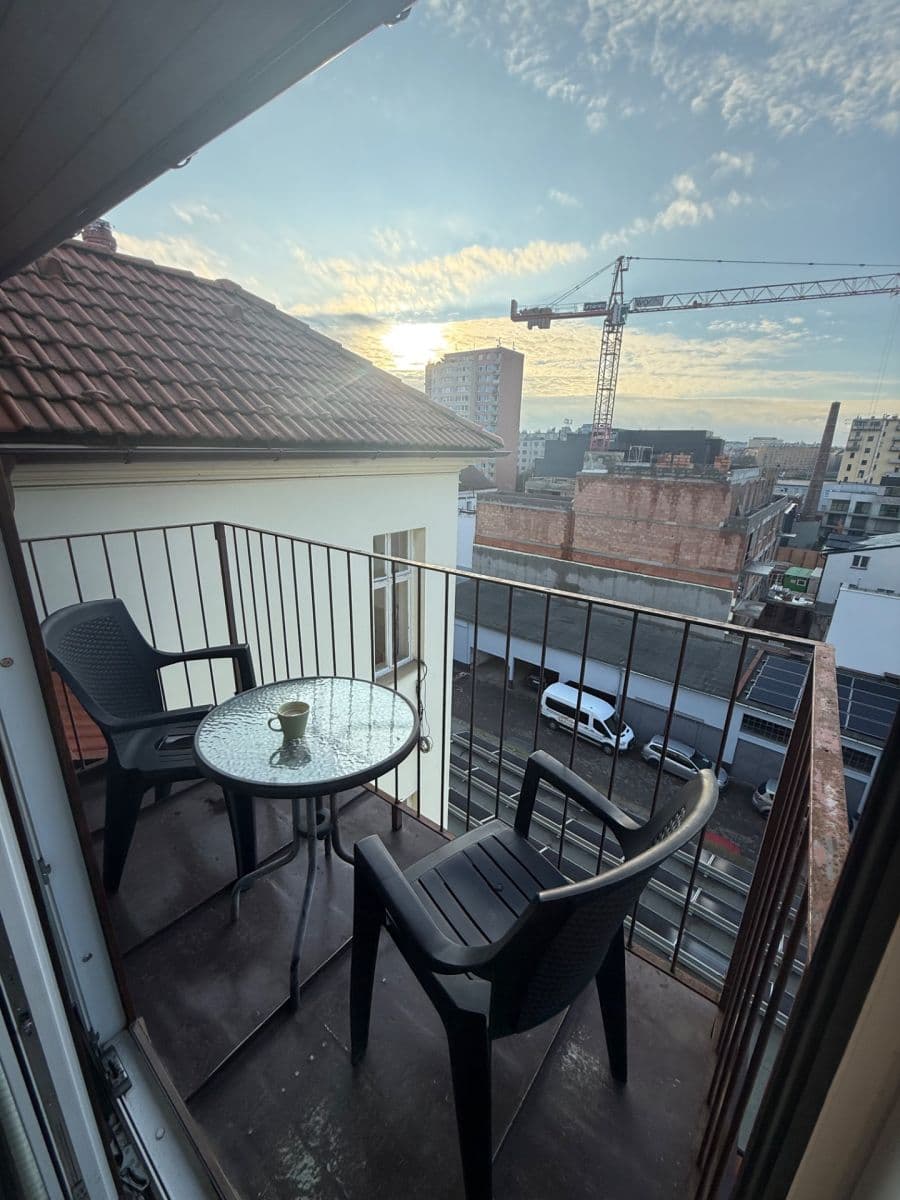 Predaj bytu 90 m², Osadní, Praha, Praha Predaj bytu 90 m², Osadní, Praha, Praha