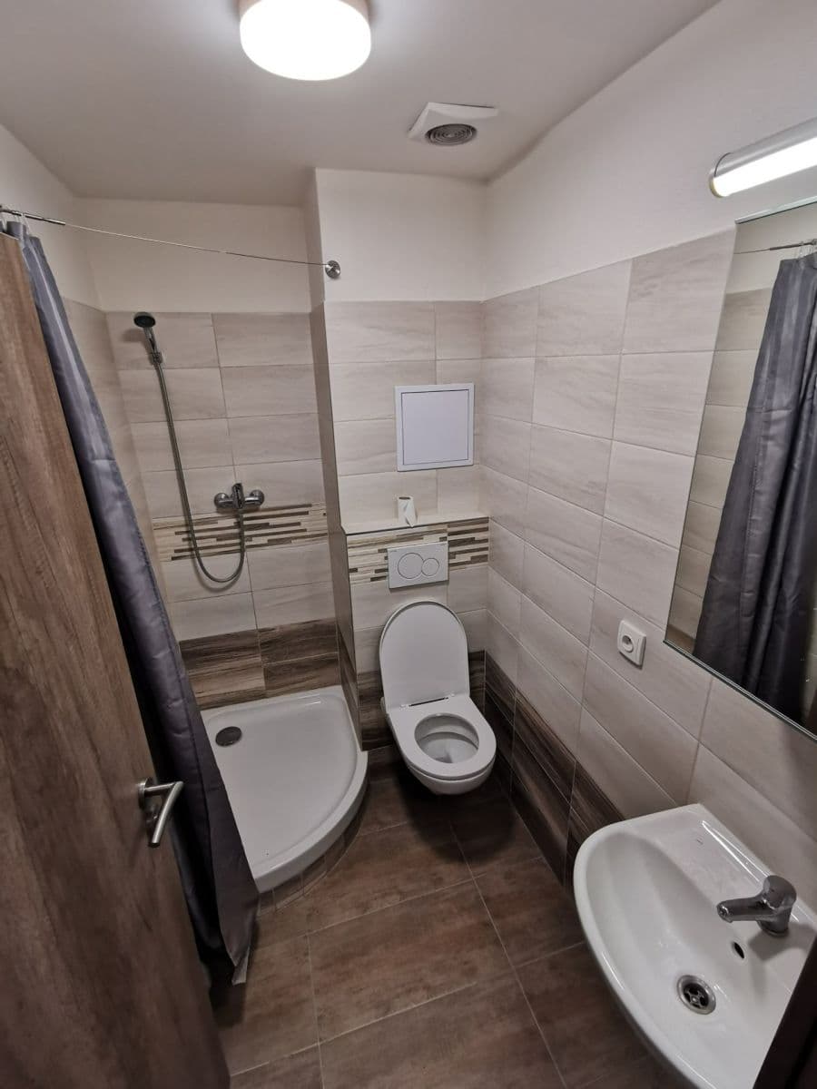 Prenájom bytu 1-izbový 21 m², Mikšíčkova, Brno, Jihomoravský kraj Prenájom bytu 1-izbový 21 m², Mikšíčkova, Brno, Jihomoravský kraj