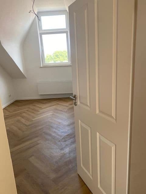 Predaj domu 420 m², pozemek 400 m², Düsseldorf, Severné Porýnie - Westfálsko Predaj domu 420 m², pozemek 400 m², Düsseldorf, Severné Porýnie - Westfálsko