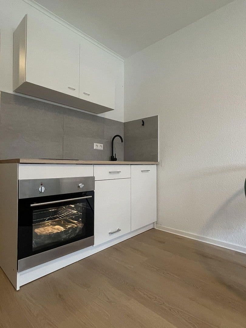 Prenájom bytu 1-izbový 25 m², Neckarrauerstrasse 217, Mannheim, Bádensko-Wurttembersko Prenájom bytu 1-izbový 25 m², Neckarrauerstrasse 217, Mannheim, Bádensko-Wurttembersko