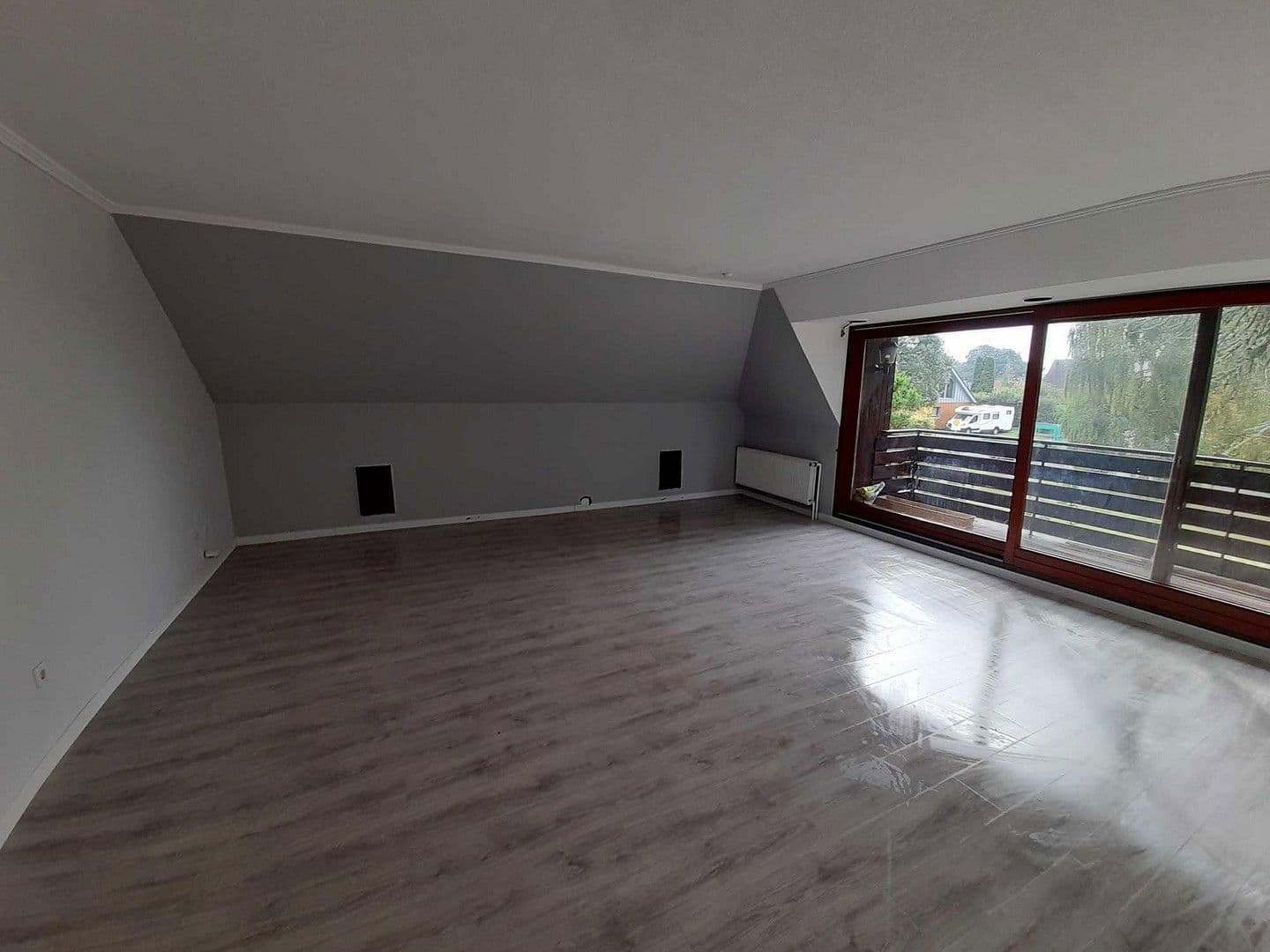 Predaj domu 380 m², pozemek 891 m², Roschdohler Weg 104, Neumünster, Šlezvicko-Holštajnsko Predaj domu 380 m², pozemek 891 m², Roschdohler Weg 104, Neumünster, Šlezvicko-Holštajnsko