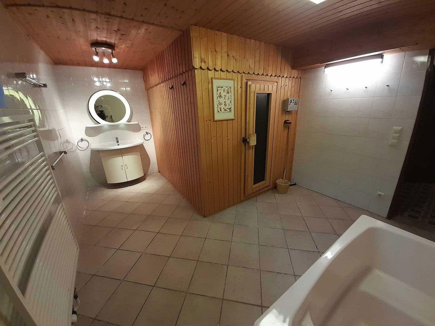 Predaj domu 380 m², pozemek 891 m², Roschdohler Weg 104, Neumünster, Šlezvicko-Holštajnsko Predaj domu 380 m², pozemek 891 m², Roschdohler Weg 104, Neumünster, Šlezvicko-Holštajnsko