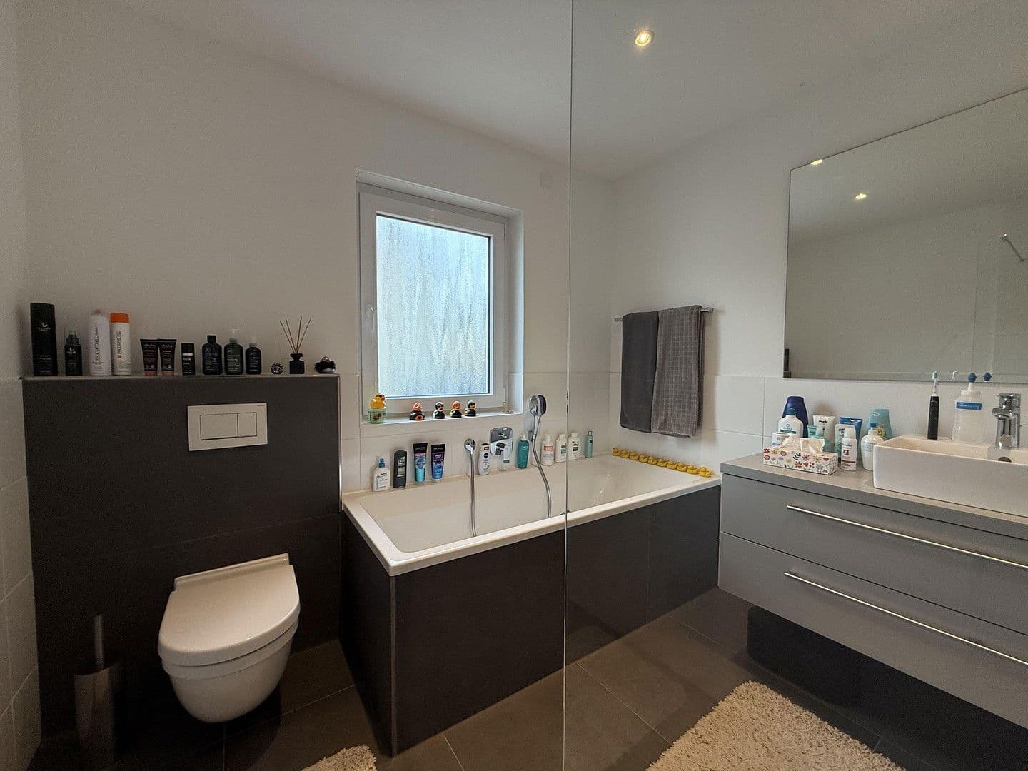 Predaj bytu 3-izbový 106 m², Niedernhausener Weg 12, Idstein, Hesensko Predaj bytu 3-izbový 106 m², Niedernhausener Weg 12, Idstein, Hesensko