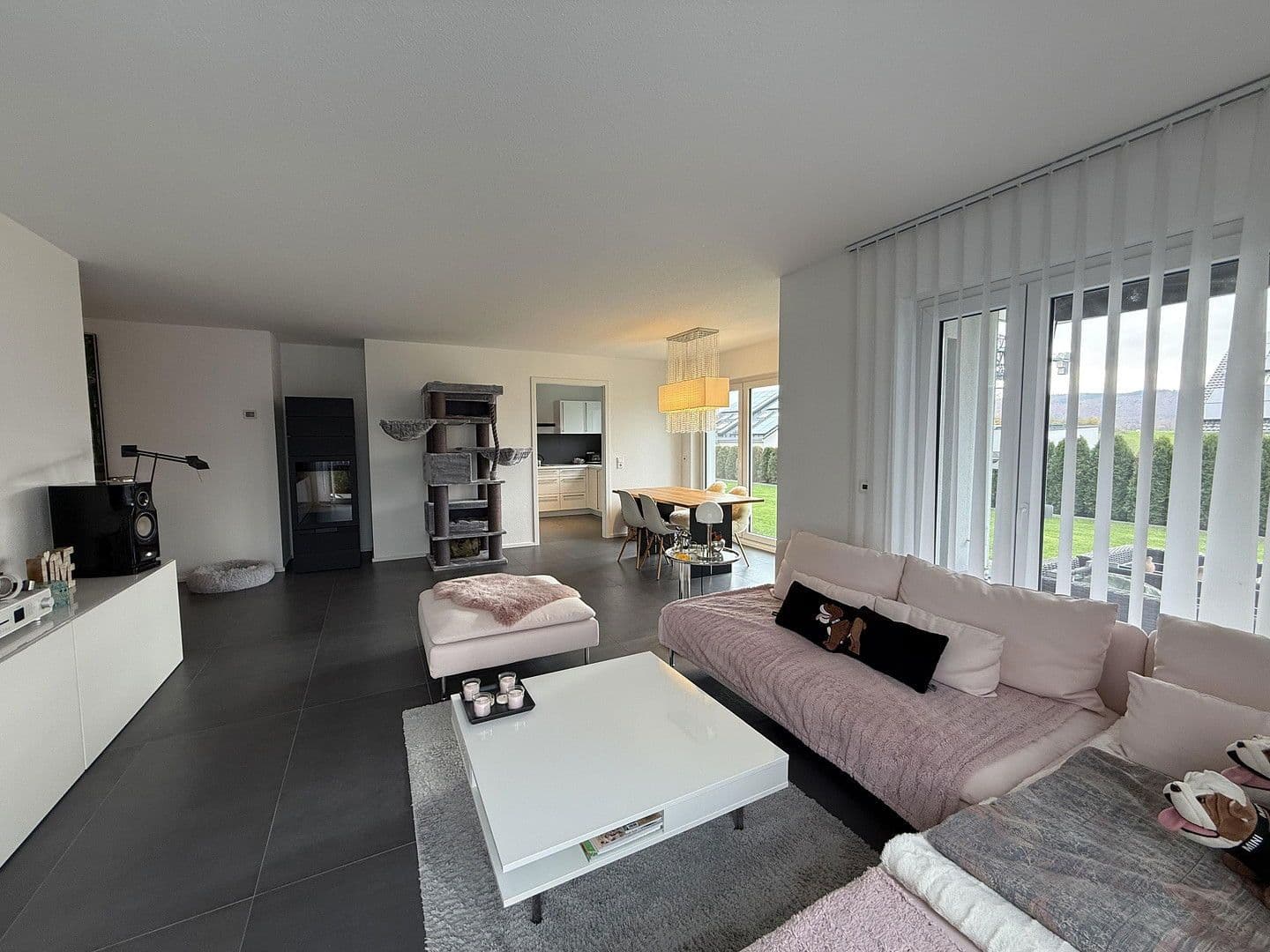 Predaj bytu 3-izbový 106 m², Niedernhausener Weg 12, Idstein, Hesensko Predaj bytu 3-izbový 106 m², Niedernhausener Weg 12, Idstein, Hesensko