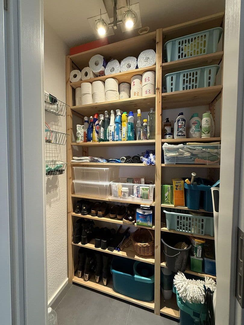 Predaj bytu 3-izbový 106 m², Niedernhausener Weg 12, Idstein, Hesensko Predaj bytu 3-izbový 106 m², Niedernhausener Weg 12, Idstein, Hesensko