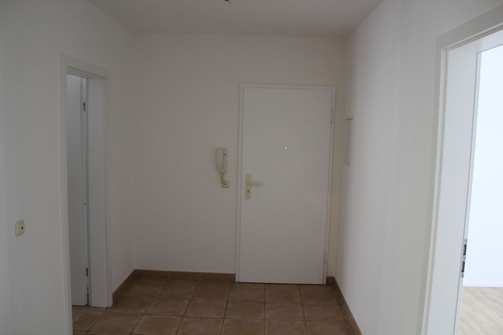 Predaj bytu 3-izbový 92 m², Montabaurer Str. 21, Frankfurt, Hesensko Predaj bytu 3-izbový 92 m², Montabaurer Str. 21, Frankfurt, Hesensko