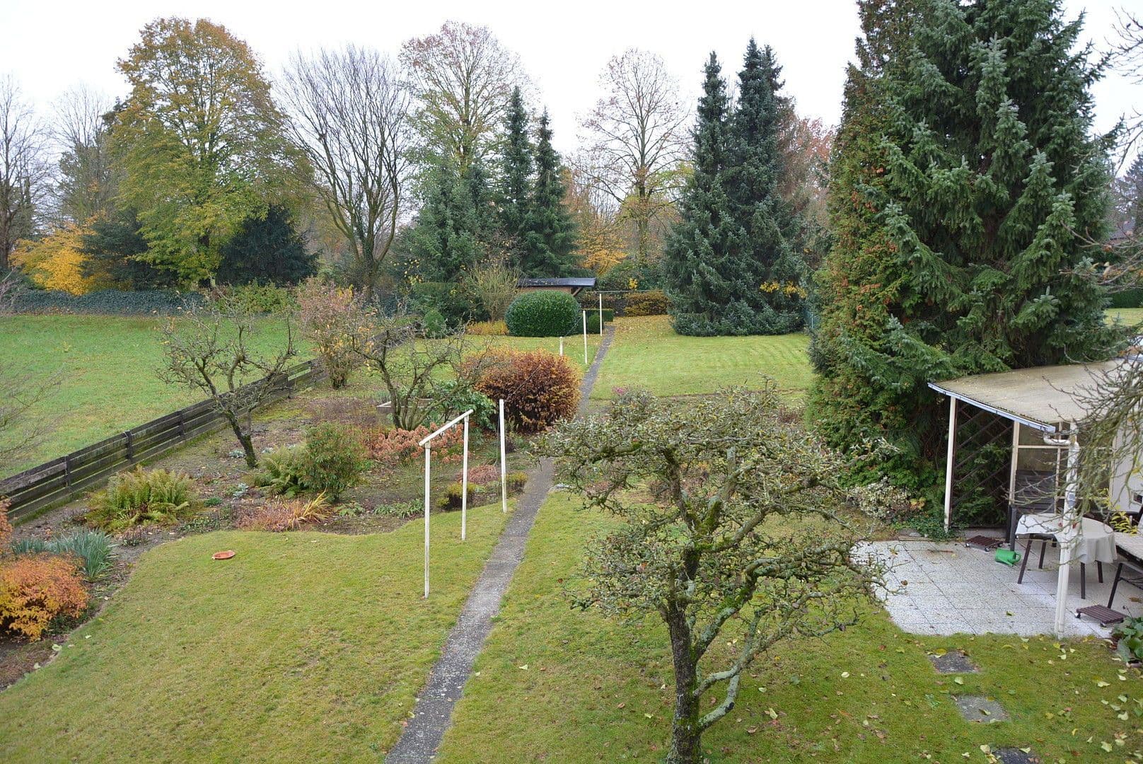 Prenájom domu 140 m², pozemek 1.000 m², Bad Oeynhausen, Severné Porýnie - Westfálsko Prenájom domu 140 m², pozemek 1.000 m², Bad Oeynhausen, Severné Porýnie - Westfálsko