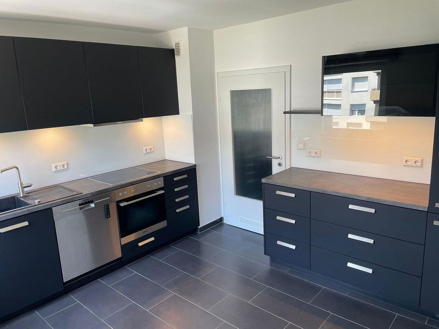 Predaj bytu 2-izbový 61 m², Karlsruhe, Bádensko-Wurttembersko Predaj bytu 2-izbový 61 m², Karlsruhe, Bádensko-Wurttembersko