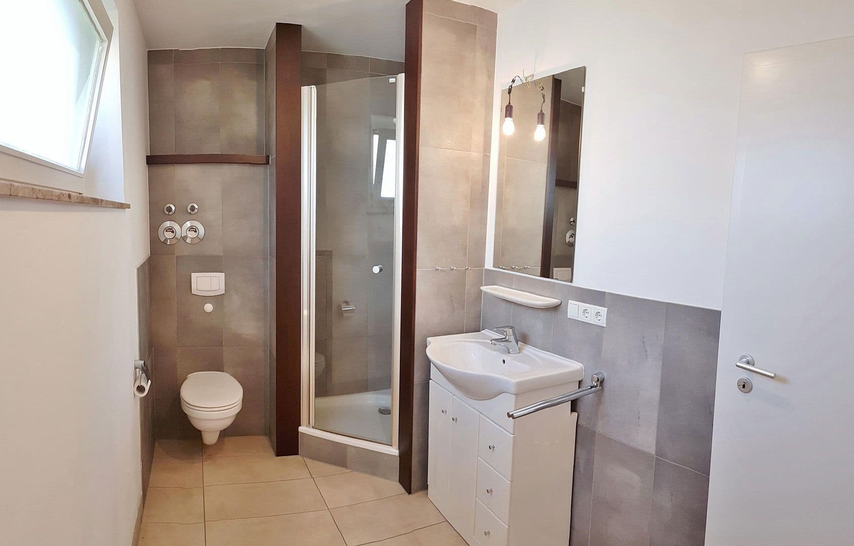 Prenájom bytu 6-izbový 156 m², Hildesheim, Dolné Sasko Prenájom bytu 6-izbový 156 m², Hildesheim, Dolné Sasko