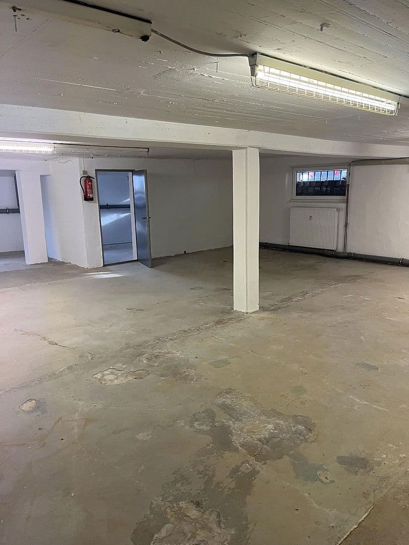 Prenájom nebytového priestoru 270 m², Steinweg 17/19, Gehrden, Dolné Sasko Prenájom nebytového priestoru 270 m², Steinweg 17/19, Gehrden, Dolné Sasko