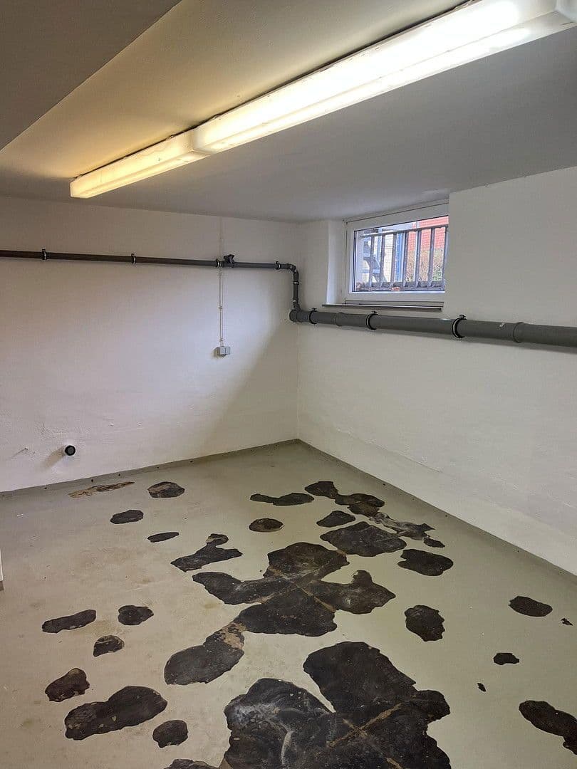 Prenájom nebytového priestoru 270 m², Steinweg 17/19, Gehrden, Dolné Sasko Prenájom nebytového priestoru 270 m², Steinweg 17/19, Gehrden, Dolné Sasko