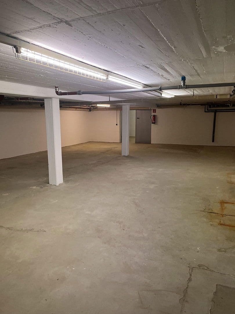 Prenájom nebytového priestoru 270 m², Steinweg 17/19, Gehrden, Dolné Sasko Prenájom nebytového priestoru 270 m², Steinweg 17/19, Gehrden, Dolné Sasko