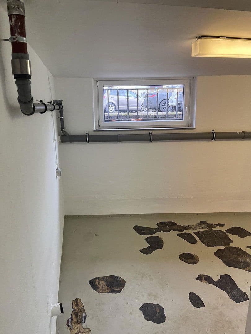 Prenájom nebytového priestoru 270 m², Steinweg 17/19, Gehrden, Dolné Sasko Prenájom nebytového priestoru 270 m², Steinweg 17/19, Gehrden, Dolné Sasko