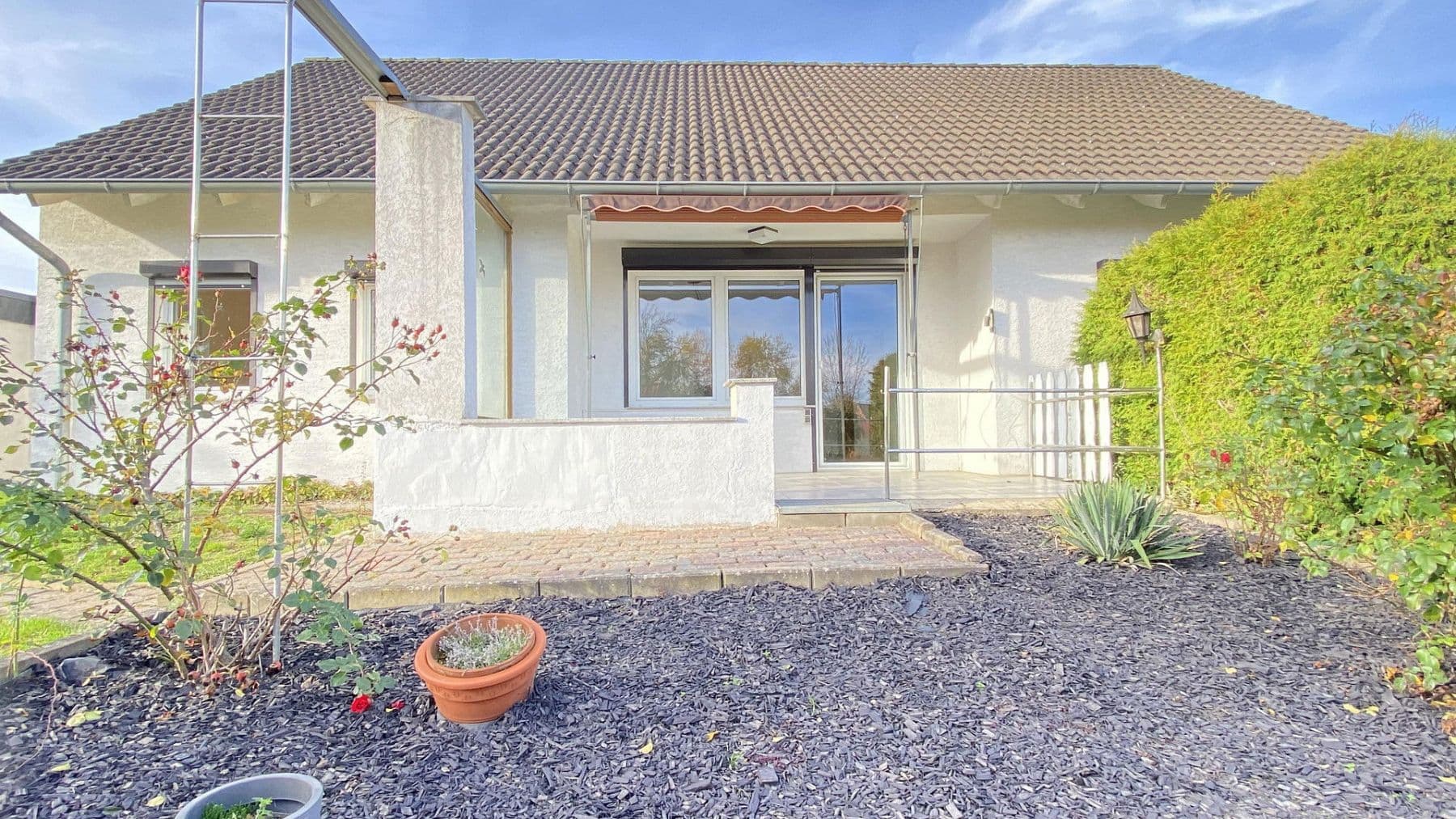 Predaj domu 191 m², pozemek 836 m², Alterathsfeld 7, Lamspringe, Dolné Sasko Predaj domu 191 m², pozemek 836 m², Alterathsfeld 7, Lamspringe, Dolné Sasko