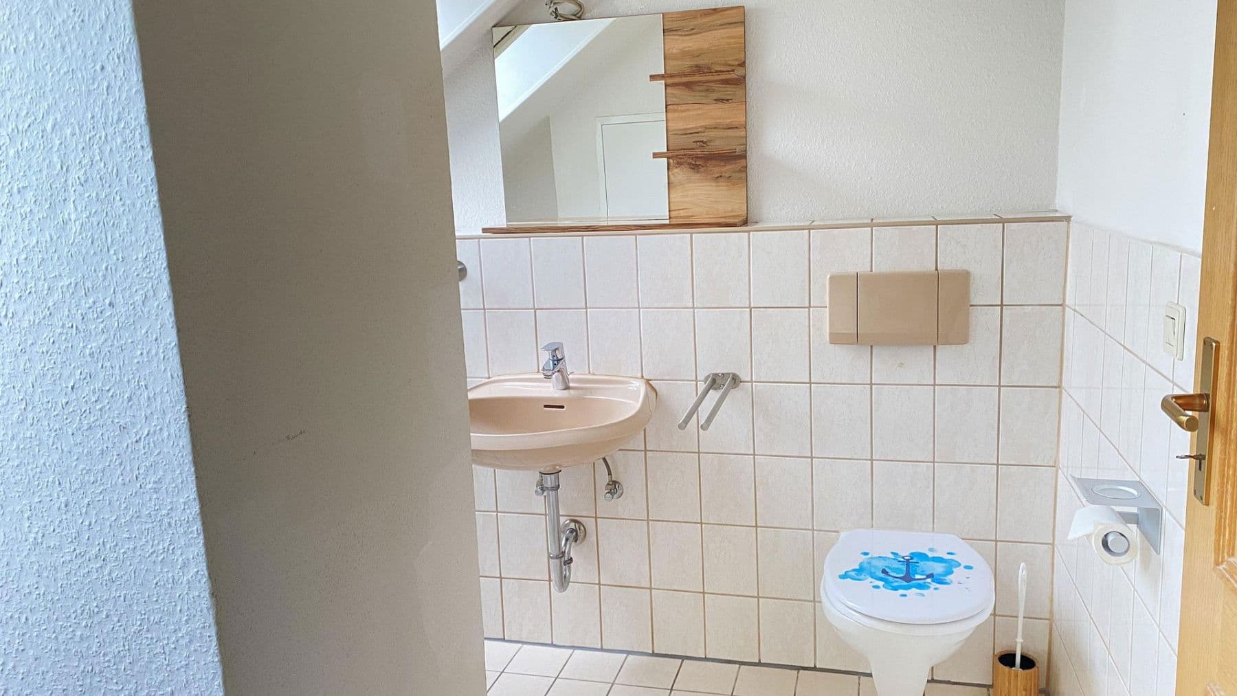 Predaj domu 191 m², pozemek 836 m², Alterathsfeld 7, Lamspringe, Dolné Sasko Predaj domu 191 m², pozemek 836 m², Alterathsfeld 7, Lamspringe, Dolné Sasko