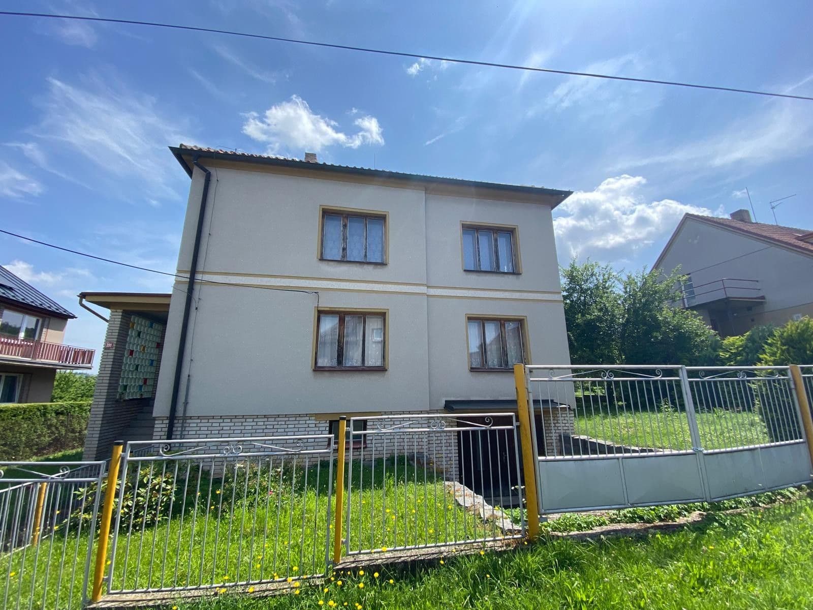 Predaj bytu 3-izbový 70 m², Pod Česačkou, Krušovice, Středočeský kraj Predaj bytu 3-izbový 70 m², Pod Česačkou, Krušovice, Středočeský kraj