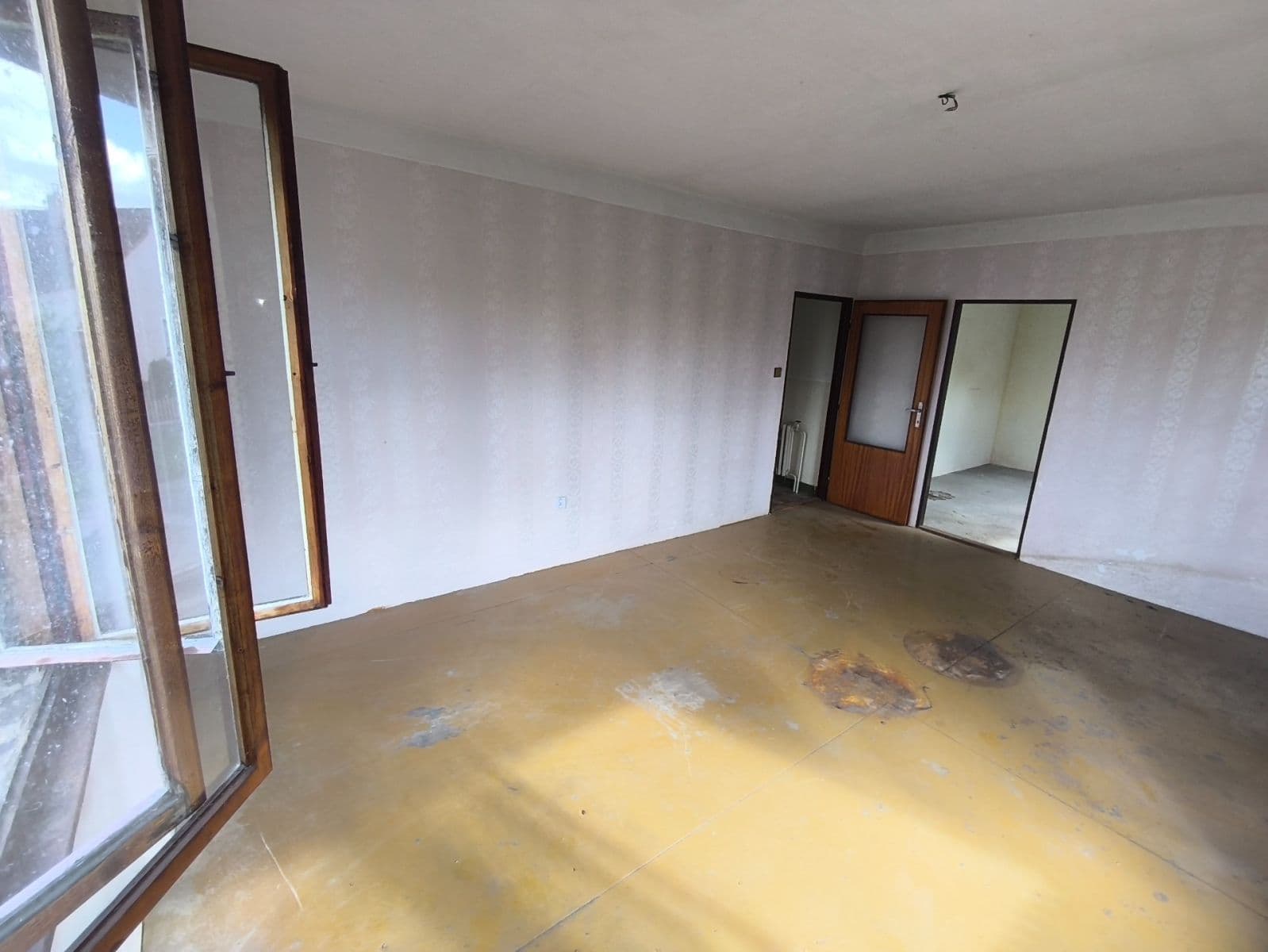 Predaj bytu 3-izbový 70 m², Pod Česačkou, Krušovice, Středočeský kraj Predaj bytu 3-izbový 70 m², Pod Česačkou, Krušovice, Středočeský kraj