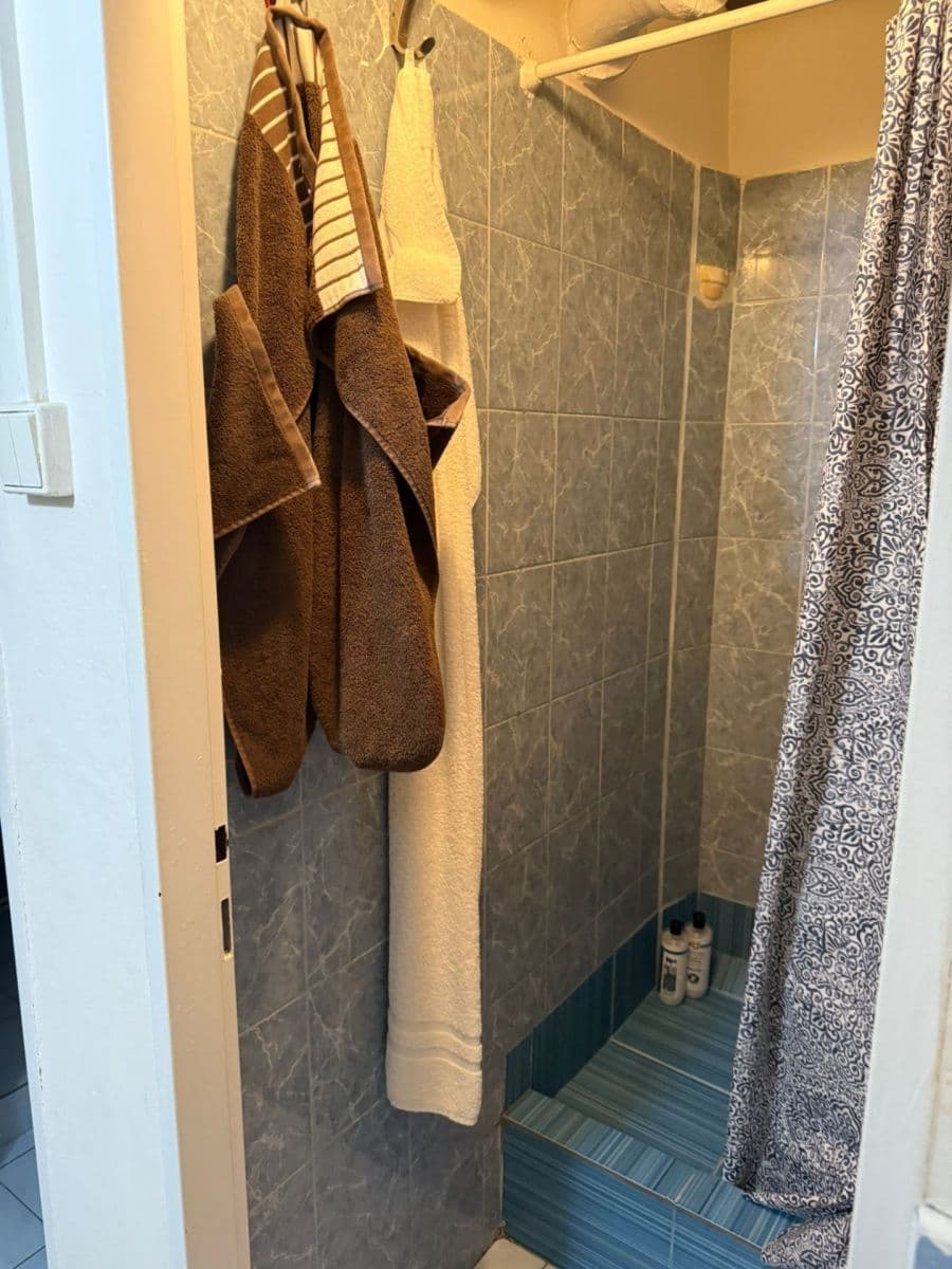 Prenájom bytu 30 m², Vrchlického, Praha, Praha Prenájom bytu 30 m², Vrchlického, Praha, Praha