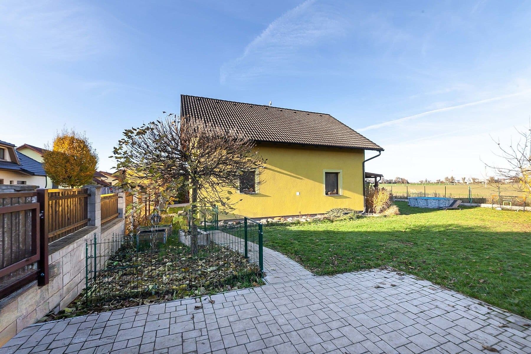 Predaj domu 688 m², pozemek 810 m², Radim, Středočeský kraj Predaj domu 688 m², pozemek 810 m², Radim, Středočeský kraj