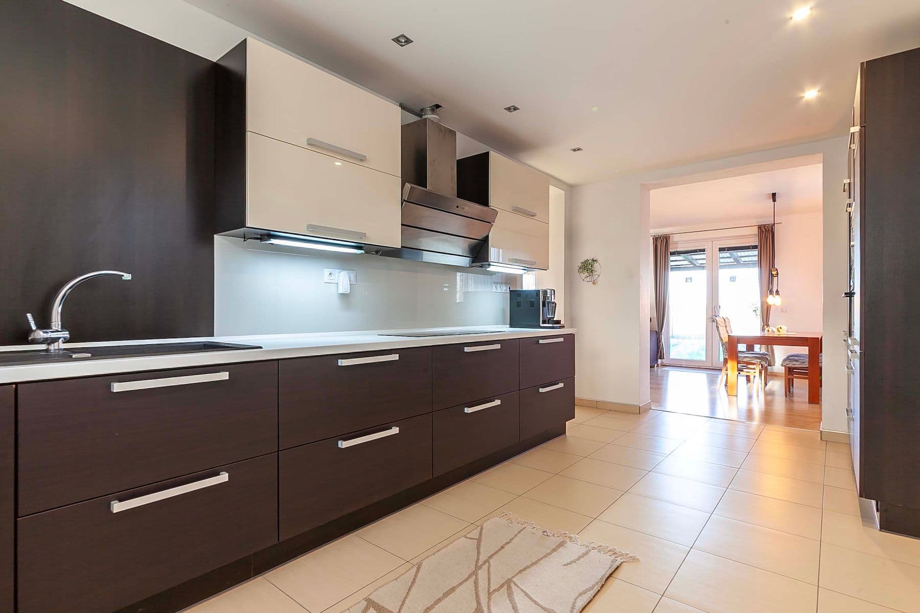 Predaj domu 688 m², pozemek 810 m², Radim, Středočeský kraj Predaj domu 688 m², pozemek 810 m², Radim, Středočeský kraj